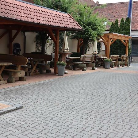 Gasthof Pension Kettler Oberasbach Esterno foto