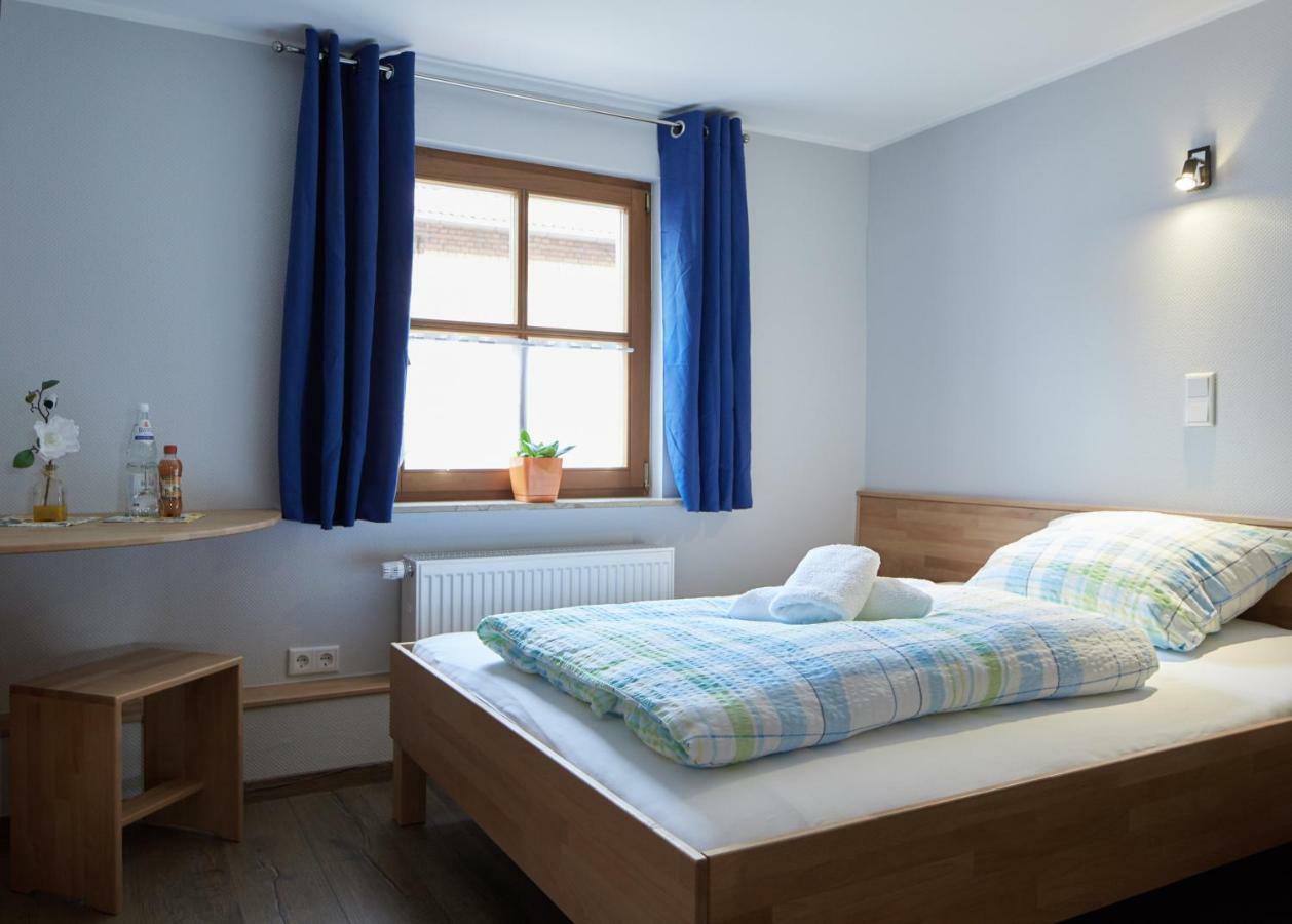 Gasthof Pension Kettler Oberasbach Esterno foto