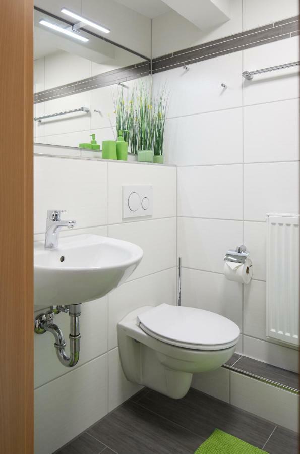 Gasthof Pension Kettler Oberasbach Esterno foto