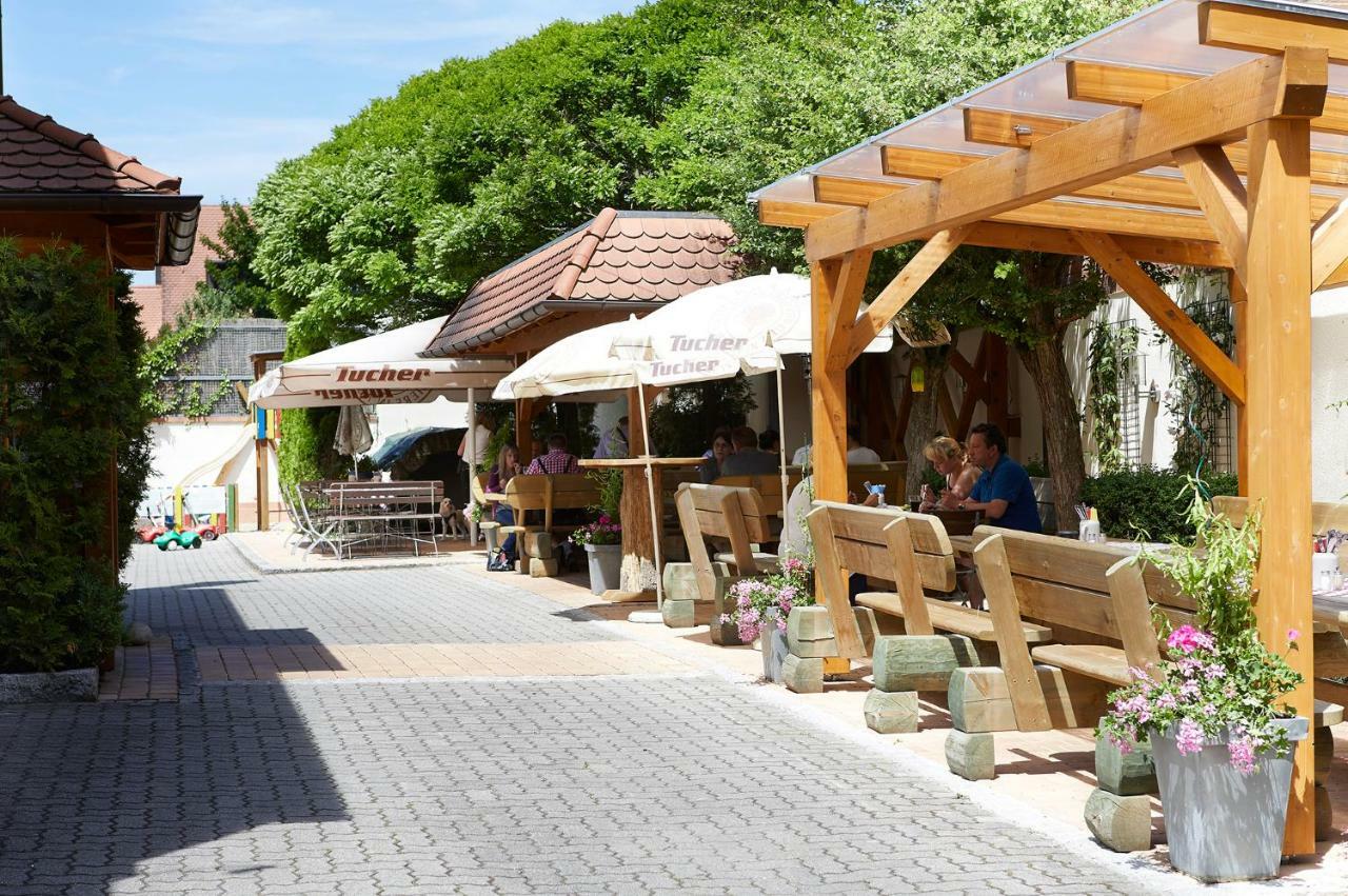 Gasthof Pension Kettler Oberasbach Esterno foto